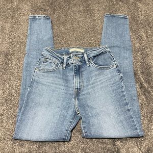 Levi’s 721 High Rise Skinny Jeans
